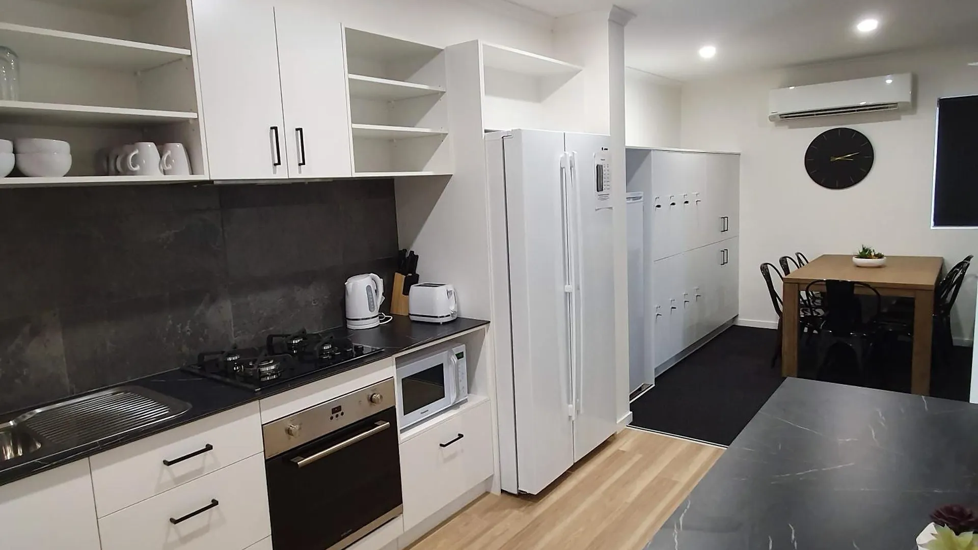 Ostello Mihaven Shared Living - Martyn St Cairns 0*,
